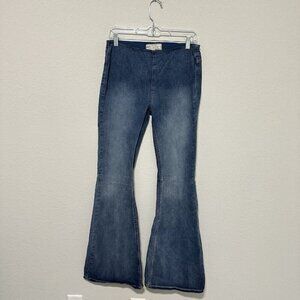 Free People Flare Penny Pull On Jeans Authentic Blue 30 Boho Hippie Mid Rise